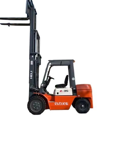 Milyen állapotú egy használt targonca gumiabroncsa?